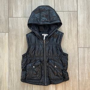 BCBGeneration Black Puffer Vest Women M Zip Up Hooded Quilted Sleeveless Jacket